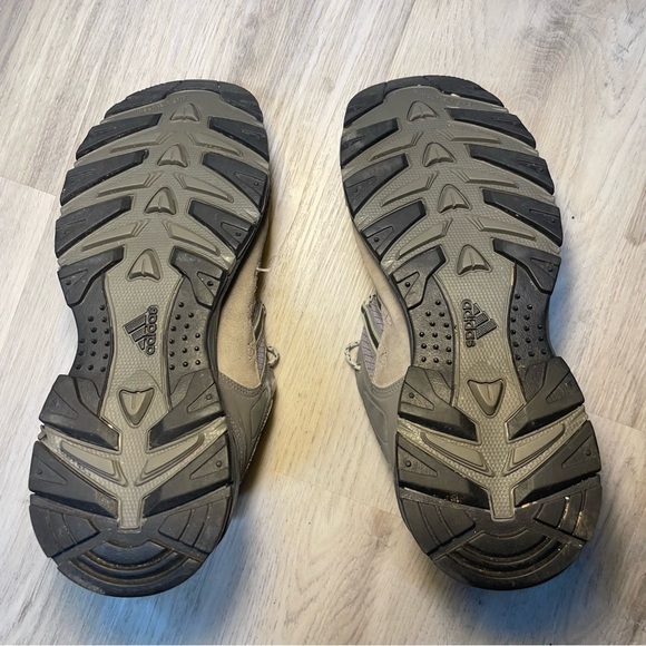Adidas Terrex GoreTex Tan Hiking shoes men’s size 8.5 women’s size 10 gorpcore - Picture 5 of 6